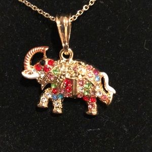 Elephant pendant necklace